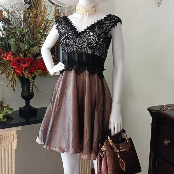 NWOT Party Cocktail Dress Size S/M - Picture 2 of 8